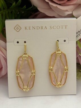 NWT Kendra Scott Elle Lattice Frame Drop Earrings in Gold blush Ivory MOP